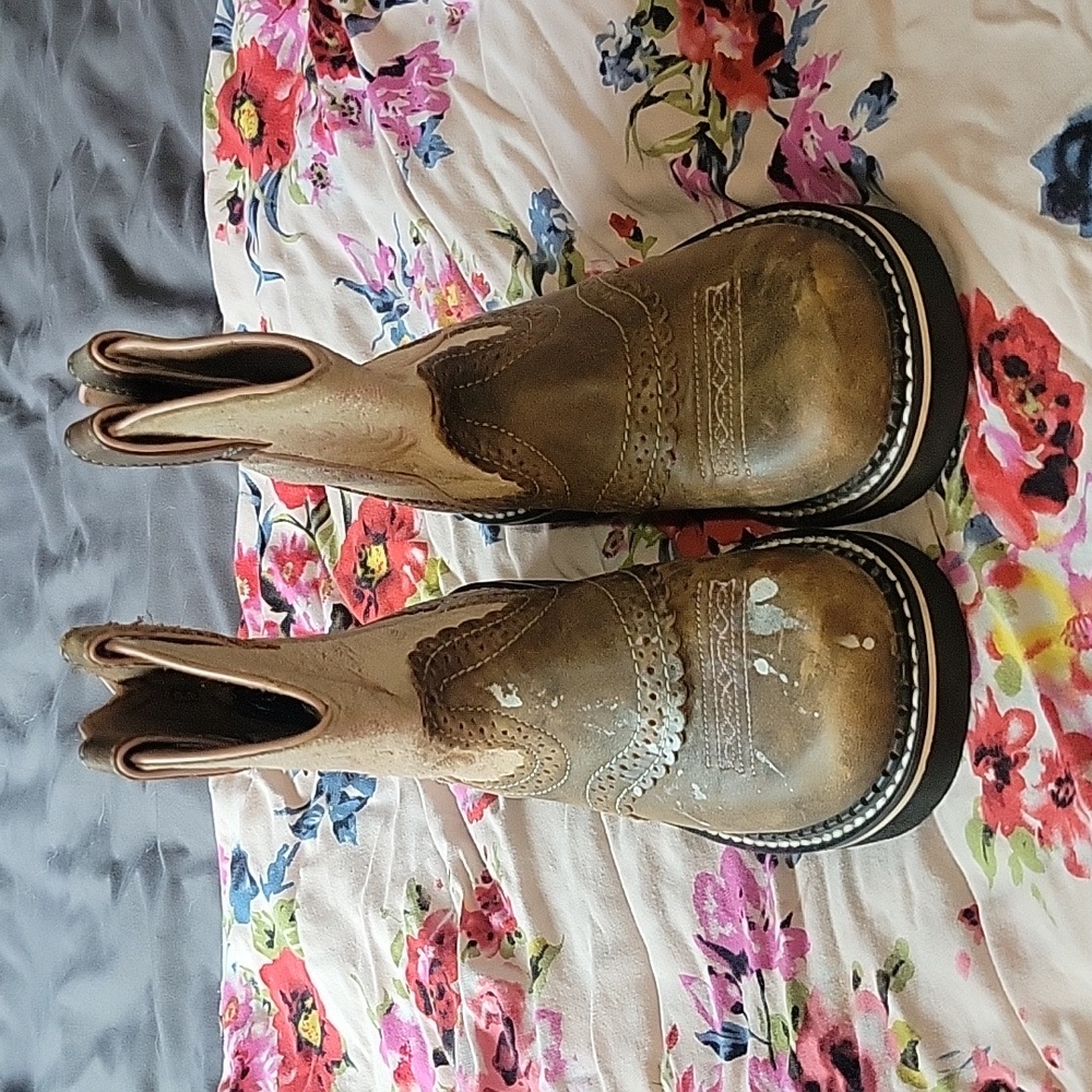 Girls Ariat Boots